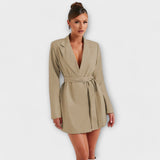 V-Ausschnitt Blazer-Kleid