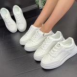 Stylische weiße Sneaker mit leichtem Komfort