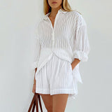 Eini - Knopfshirt und Luftige Shorts