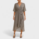 Ialina - Elegantes Kleid mit Taillierung