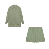 Heta - Leichte Bluse und Shorts