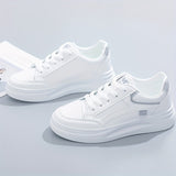 Stylische weiße Sneaker mit leichtem Komfort
