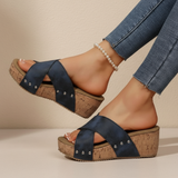 Aamu Wedge Sandalen