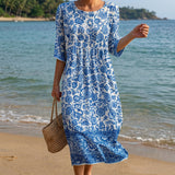 Aamu - Maxikleid mit Rundhalsausschnitt und Blumenmuster