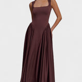 Sara - Braunes Midi-Strickkleid